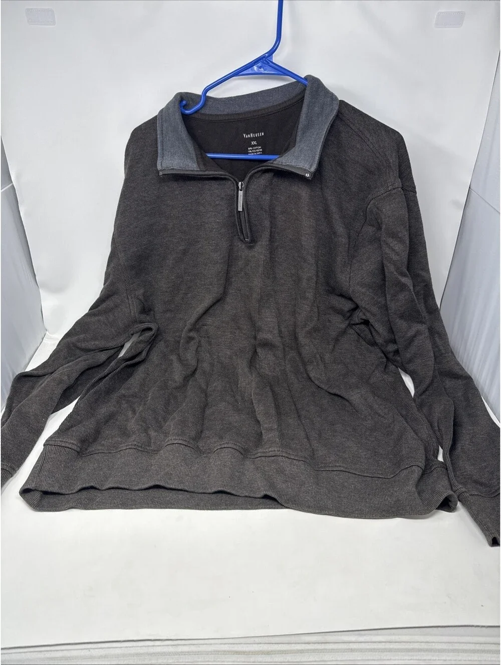 Van Heusen Men’s Dark Colored pullover Long Sleeve Sweater Size XXL